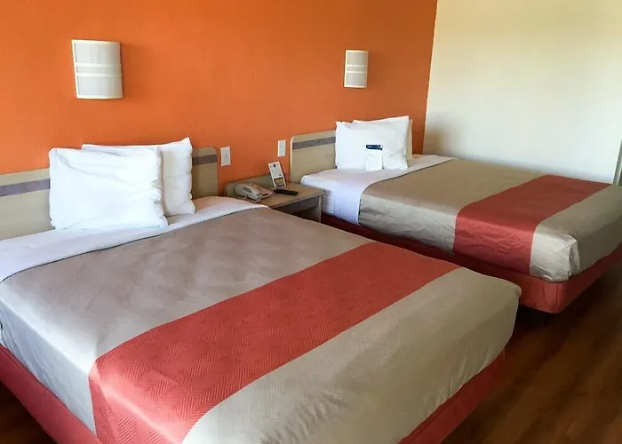 Motel 6-Anniston, Al