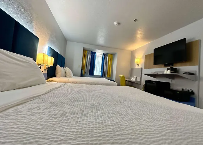Microtel Inn & Suites By Wyndham Gallup - Pet Friendly