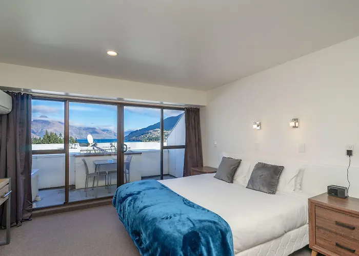 Melbourne Queenstown
