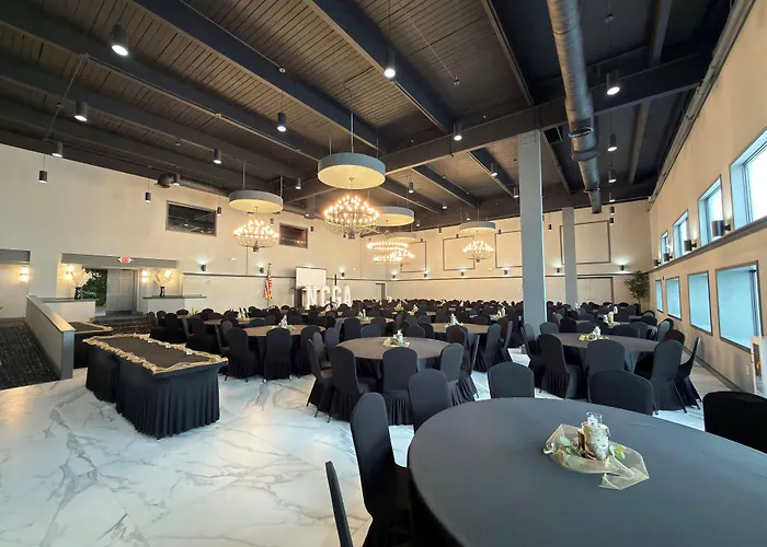 Resorts Guide Ramada By Wyndham Cortland & Conference Center