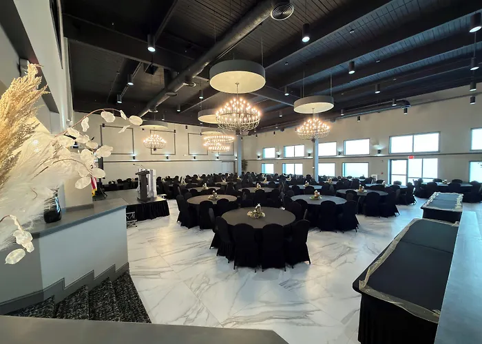 Resorts Guide Ramada By Wyndham Cortland & Conference Center