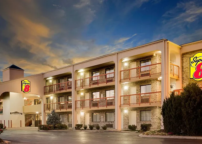 Super 8 By Wyndham Hermitage Nashville