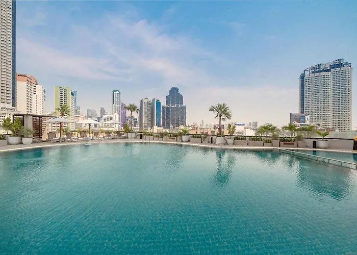Centre Point Plus Hotel Silom - Newly Renovated