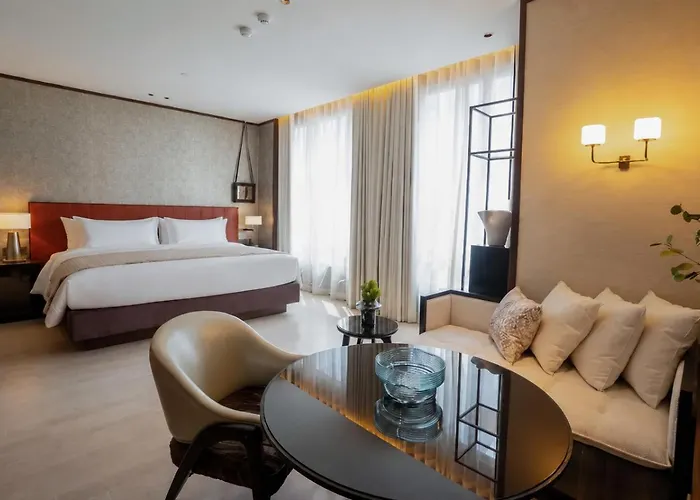 Silq Hotel & Residence