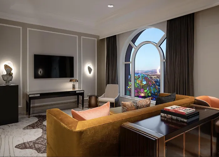 Venetian Resort By Suiteness