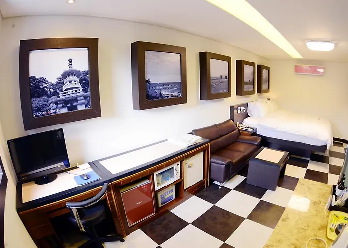 Sugar Hotel