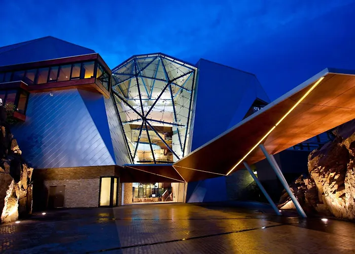 Resort: Sparkling Hill Resort And Spa - Adults-Only Resort