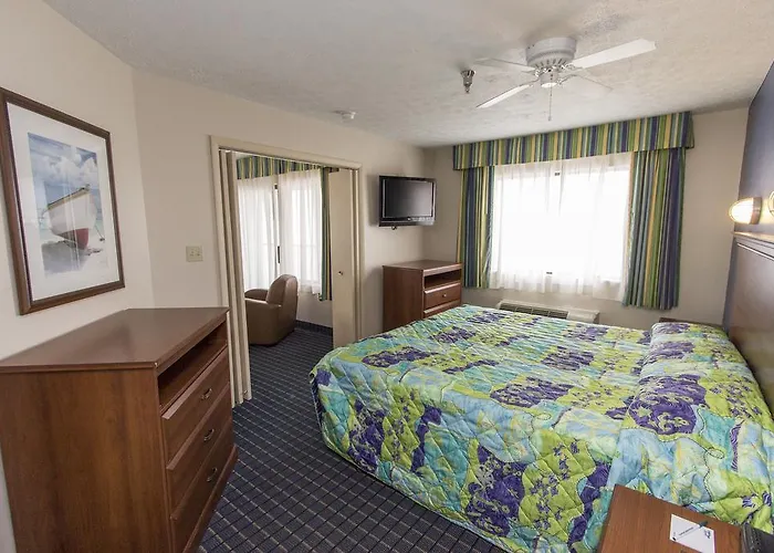 Cedar Point Sandcastle Suites