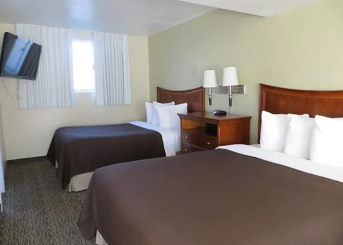 Family Hotel: Coronet Motel