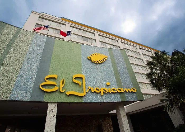 Beach hotel: El Tropicano Riverwalk