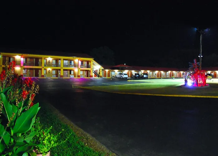 Duffys Motel - Calhoun