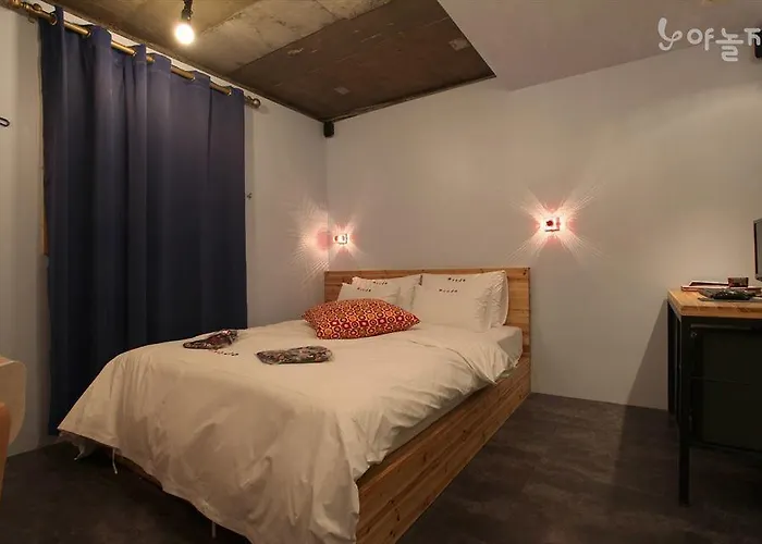 Hotel Yaja Shillim