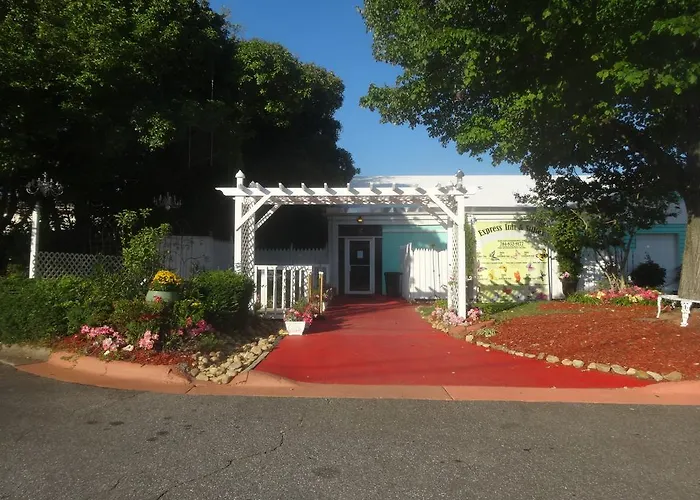 Hotel: Express Inn And Suites