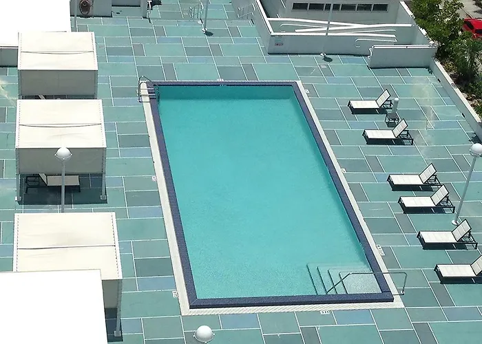 Real Living Hotel Residence