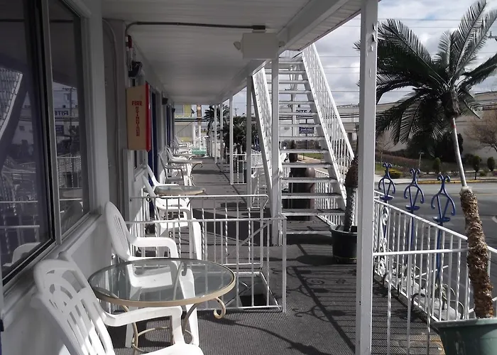 Hotel: Sea Foam Motel