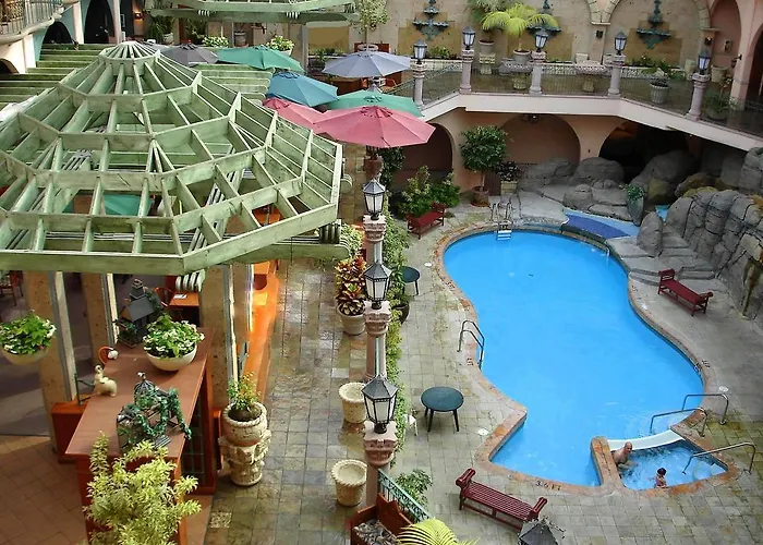 Pacific Inn Resort & Conference Center