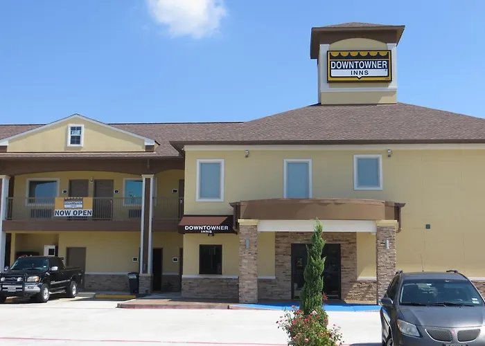Downtowner Inn