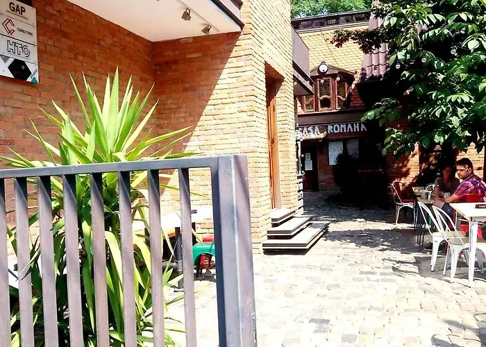  Romana Boutique