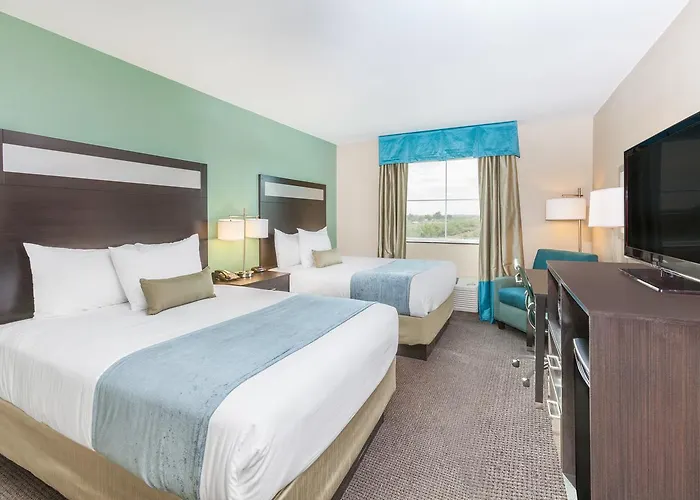 Pet Friendly hotel: Baymont By Wyndham Midland Center