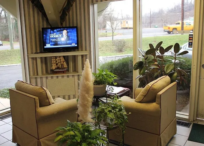 Executive Inn - Knoxville