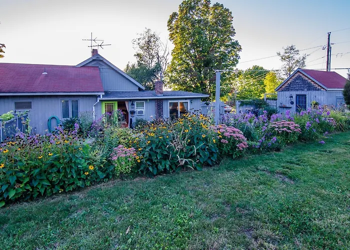 B&B only: Inn At Charlotte B&B