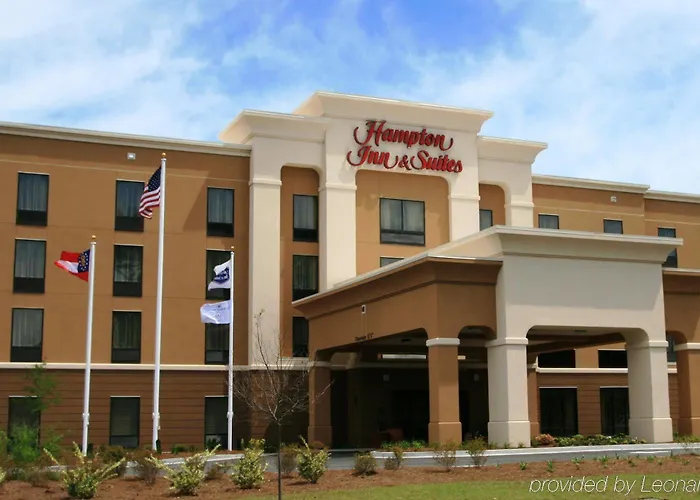 Hotel with Tennis: Hampton Inn & Suites Savannah-Airport