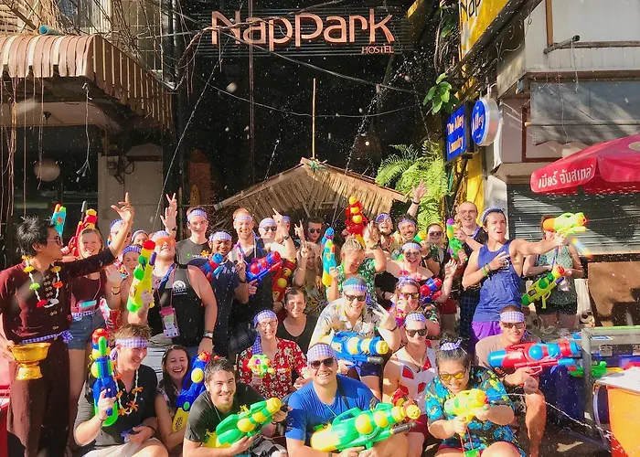 Albergue: Nappark Hostel @Khao San