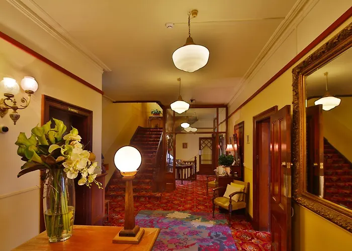 Astor Private