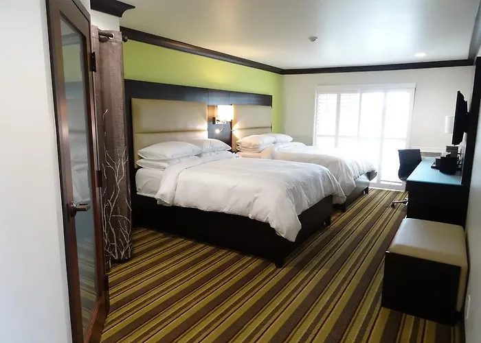 Trip to College Azura