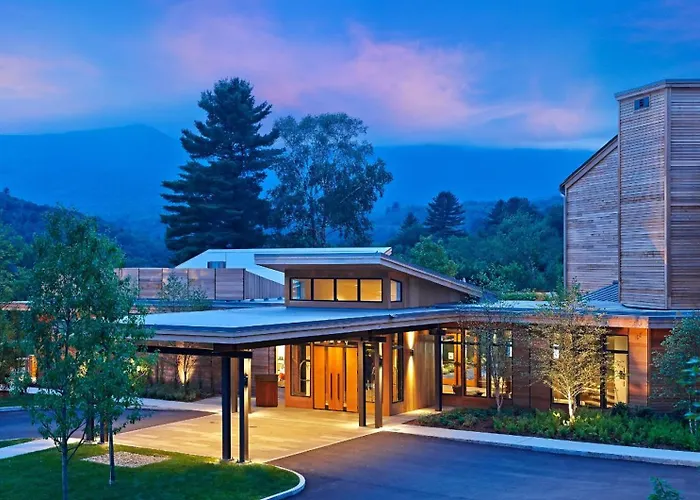 Luxury hotel only: Topnotch Resort