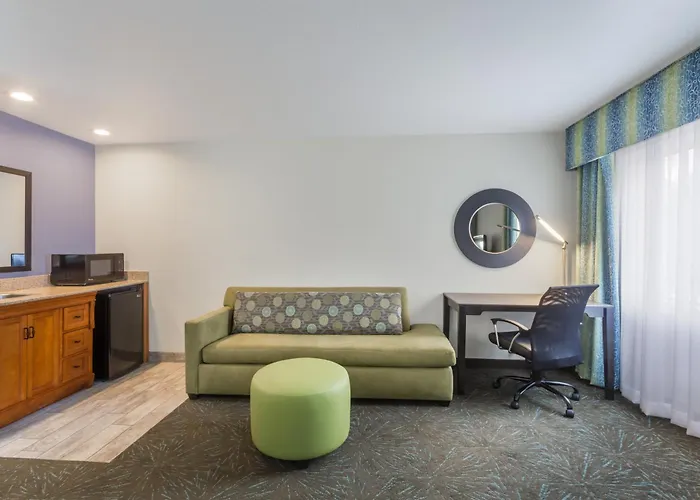Ski hotel: Days Inn & Suites By Wyndham East Flagstaff