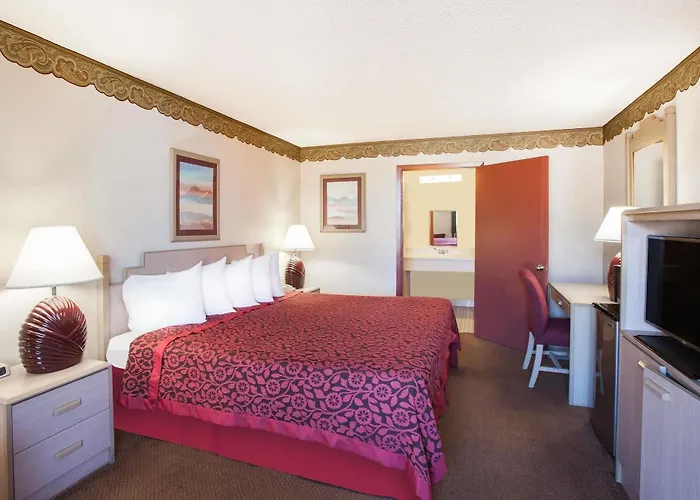 Economy Inn