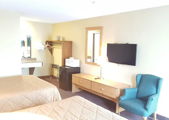 Hotel with view: Oakdale Motel