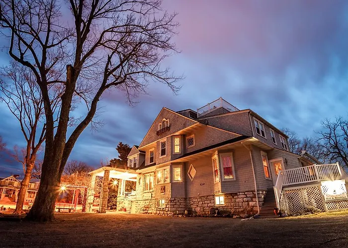 Ski Resorts Friendly City Inn B&B