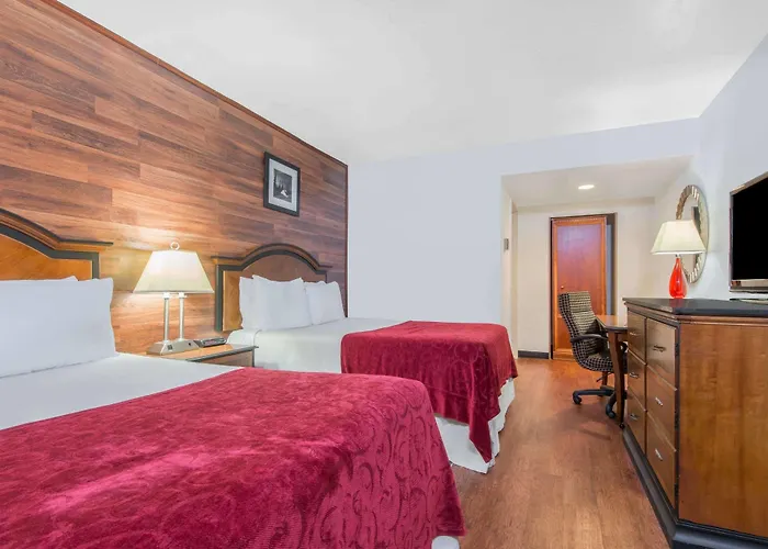 Days Inn University