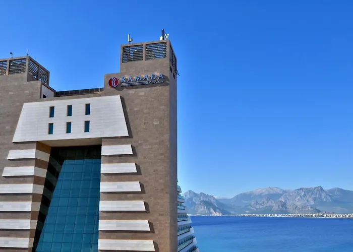  Ramada Plaza Antalya