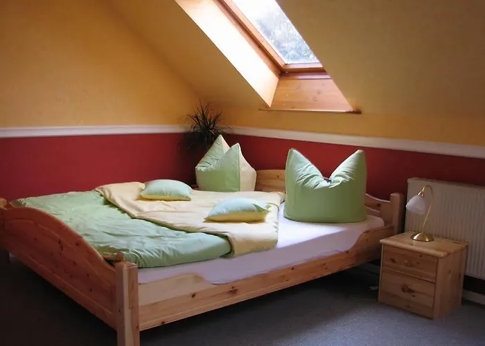 Hotel mit Pool: Hotel-Pension Lydia