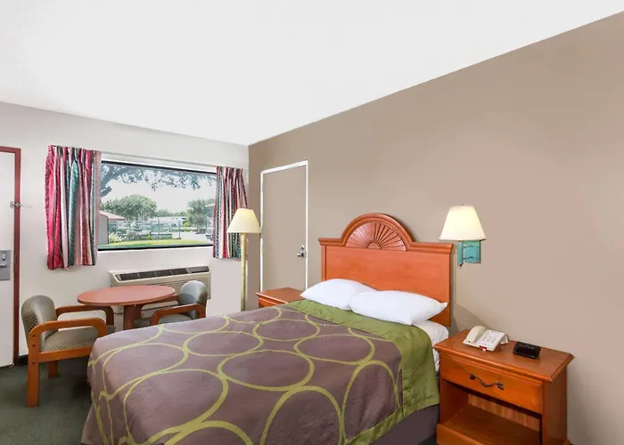 Golf hotel: Redfinn Inn