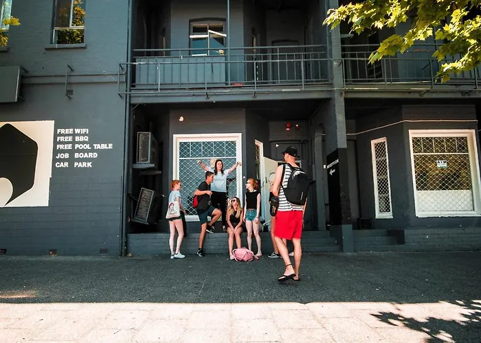 Hotel nahe College: The Hive Hostel - Traveler Friendly, Passport Only
