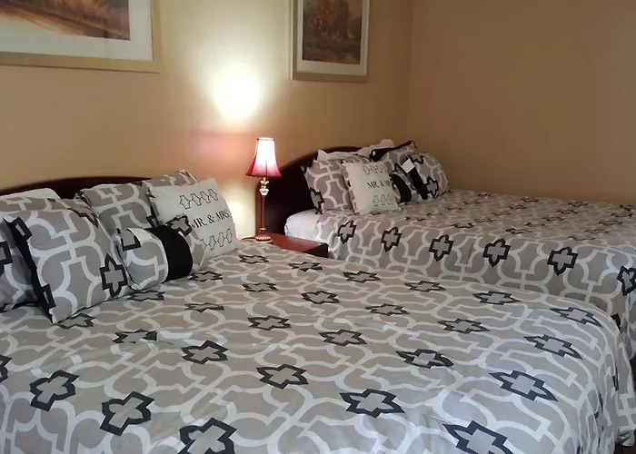 Cheap hotels Old Mill & Suites