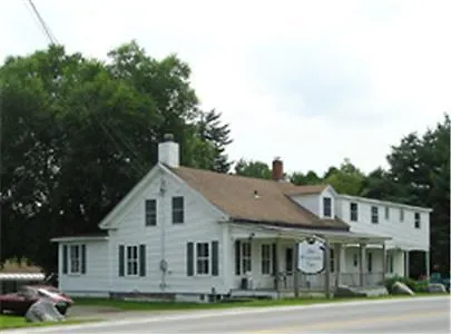 Family Hotel: The Riverside Inn