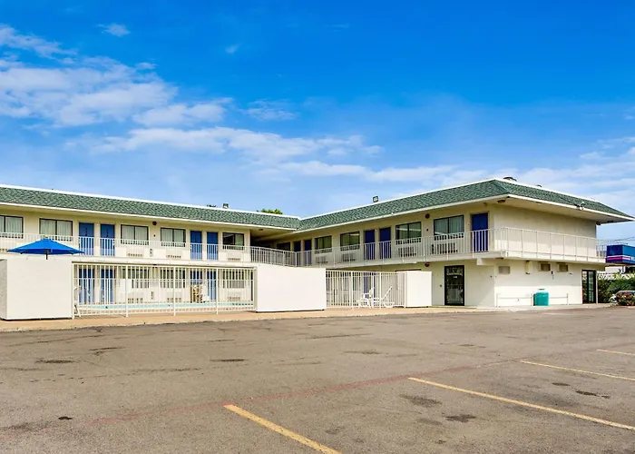 Golf hotel: Avera Suites