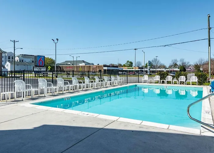 Cheap hotel: Motel 6-Portsmouth, Va