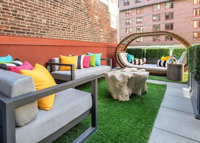 Family Friendly Hotels Staypineapple, An Artful , Midtown New York