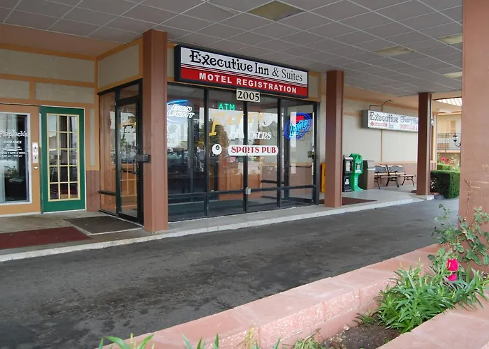 Family Hotel: Executive Inn And Suites Springdale