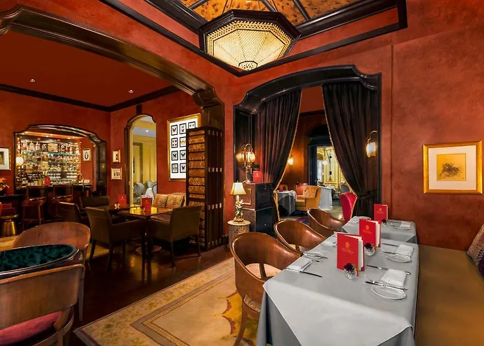 Hotel 5 stelle: Hotel Plaza Athenee