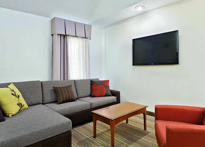 Hotel near College: Residence Inn By Marriott Winston Salem University Area