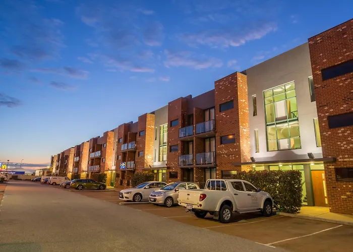 Perth Ascot Central Apartment Official