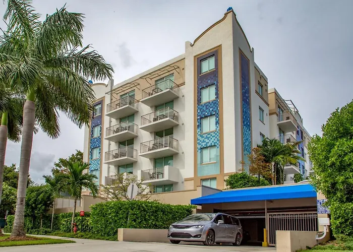 Hotel 4 estrelas: Mare Azur Design District Luxury Apartments