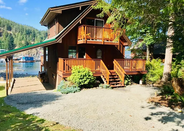 5 star hotel: Brown'S Bay Resort